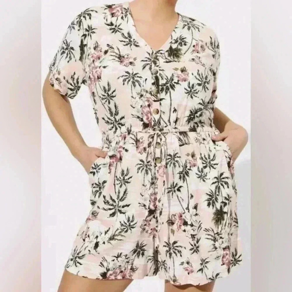 TORRID Rayon Slub Button Front Romper SIZE 3 - Picture 3 of 10